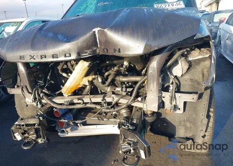 2024 Ford Expedition Limited from USA, damaged, VIN 1FMJU2A82REA58955